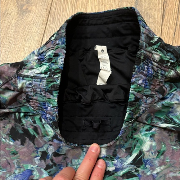 LULULEMON Track That 5" Short Rapid Flourish Multi Size 4 - Picture 7 of 14